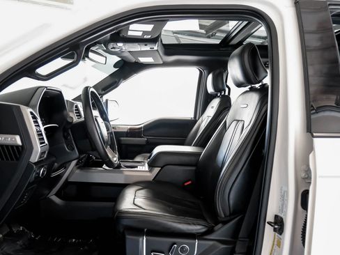 Used 2015 Ford F150 Platinum w/ Equipment Group 701A Luxury image 3