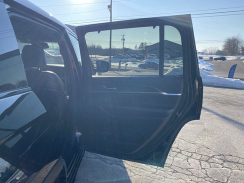 Used 2024 Jeep Grand Cherokee L Limited w/ Luxury Tech Group II AWD/4WD image 26