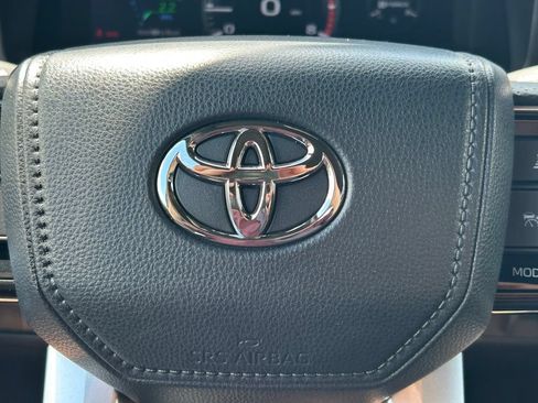 Used 2024 Toyota Tundra Platinum AWD/4WD image 46