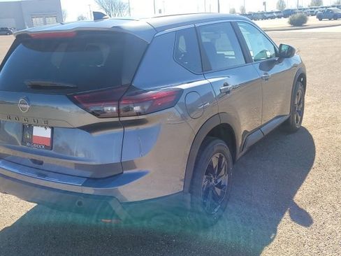 New 2026 Nissan Rogue SV image 5