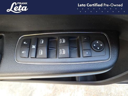 Used 2023 Chrysler 300 Touring w/ Sport Appearance Package image 36