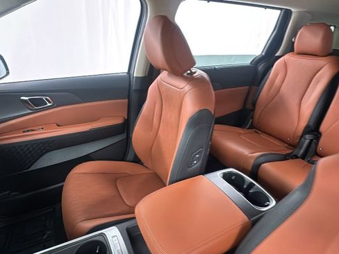 New 2026 Kia Carnival EX FWD image 13