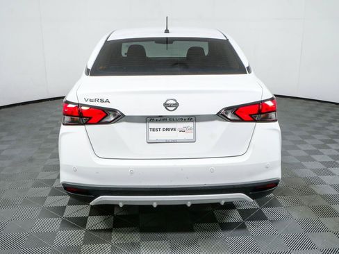 Used 2020 Nissan Versa S FWD image 25