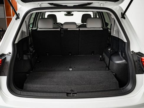 Used 2024 Volkswagen Tiguan S image 19