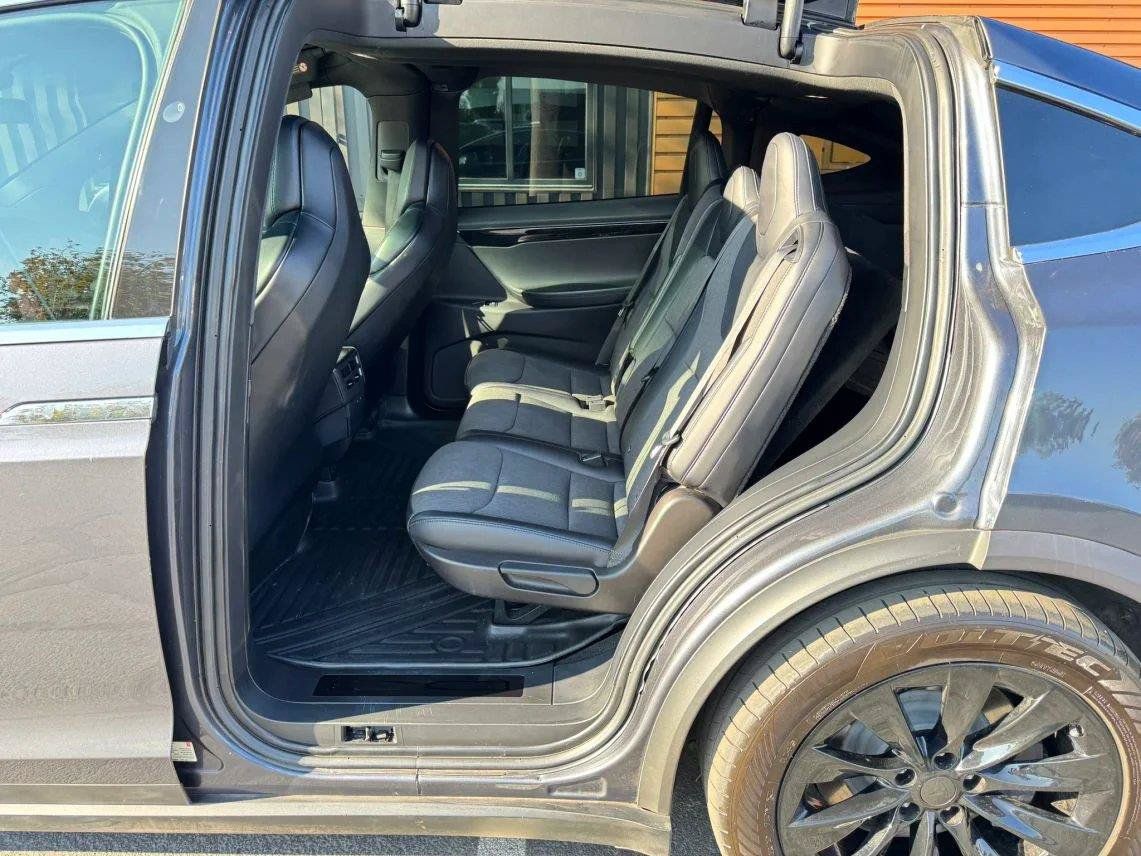 Used 2018 Tesla Model X 75D AWD/4WD image 20
