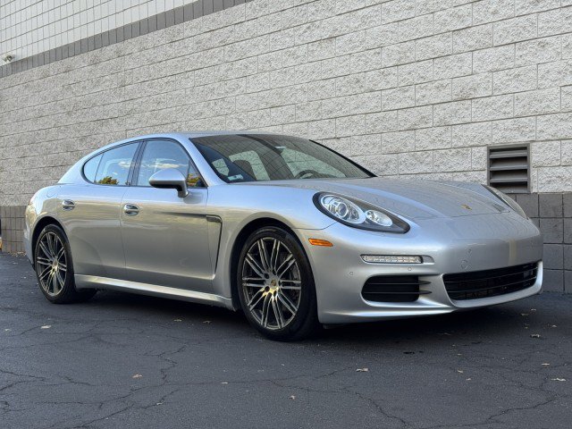 Used 2015 Porsche Panamera 4 AWD/4WD image 42