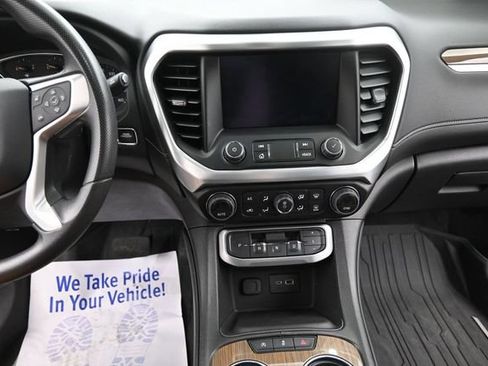 Used 2023 GMC Acadia SLE w/ Driver Convenience Package FWD image 23