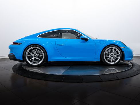 Certified 2022 Porsche 911 GT3 image 9