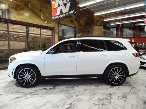 Used 2021 Mercedes-Benz GLS 580 4MATIC image 9