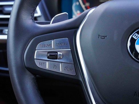 Certified 2025 BMW X4 xDrive30i image 21