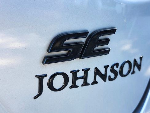 Used 2022 Toyota Corolla SE image 13