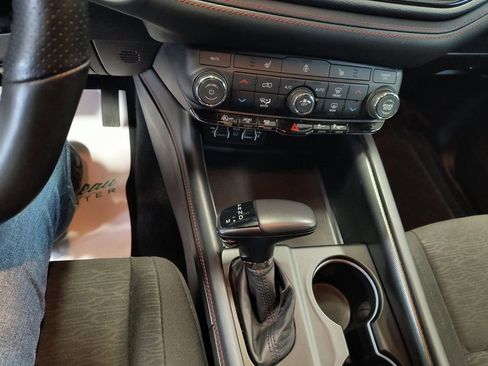 Used 2025 Dodge Durango GT AWD/4WD image 15