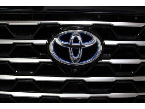 Used 2022 Toyota Tundra Capstone image 9