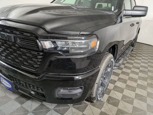 New 2026 RAM 1500 Express AWD/4WD image 10