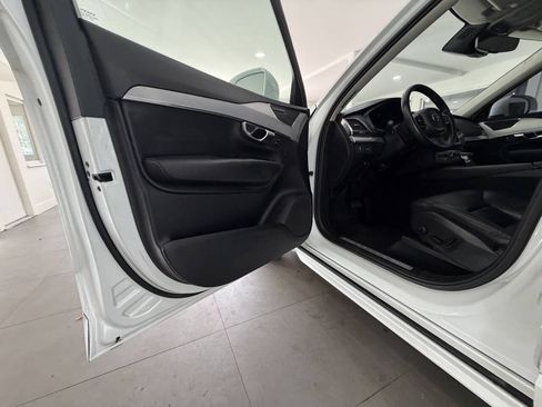 Used 2016 Volvo XC90 T5 Momentum FWD image 24