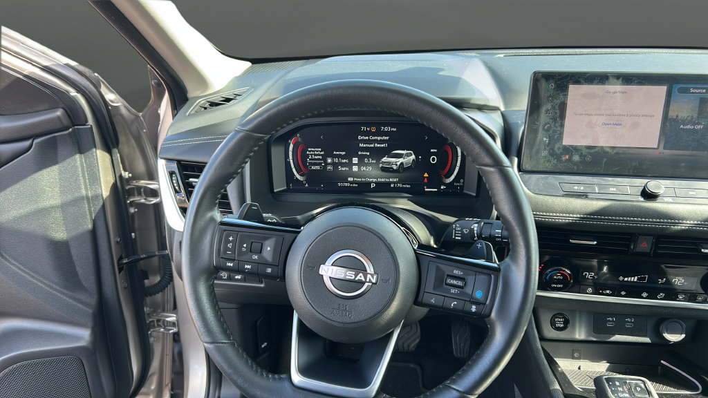 Used 2024 Nissan Rogue SL AWD/4WD image 12
