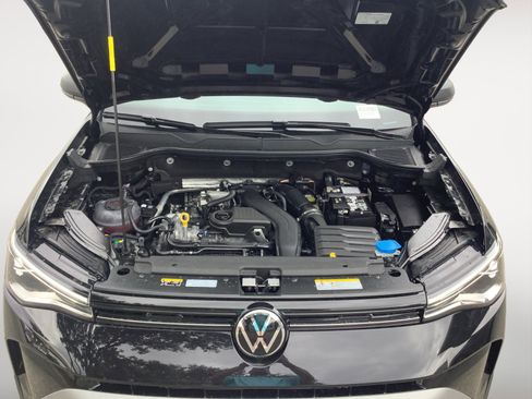 New 2026 Volkswagen Taos S image 10