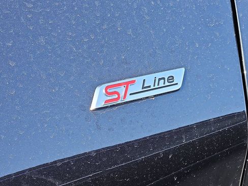 Used 2025 Ford Explorer ST-Line AWD/4WD image 4