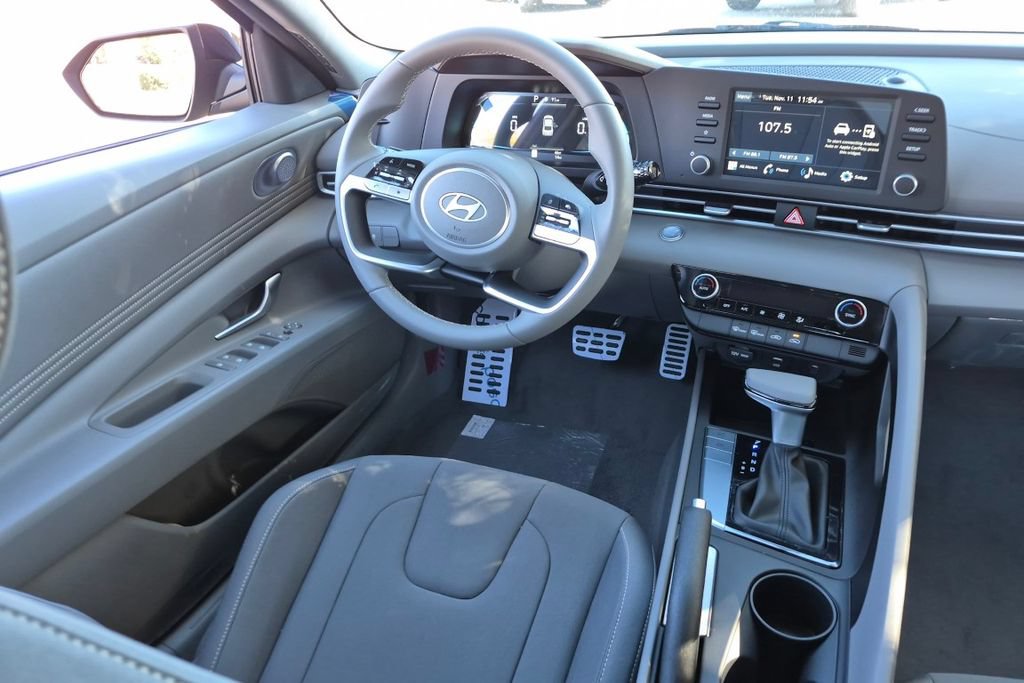 New 2026 Hyundai Elantra SEL Sport FWD image 20