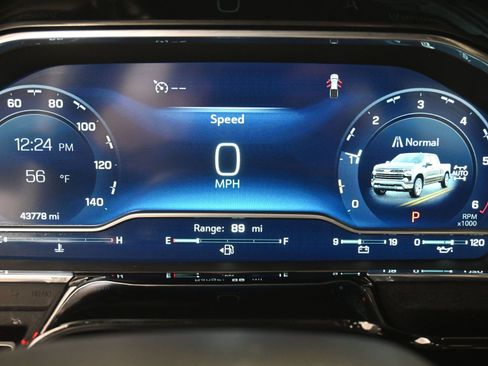 Used 2023 Chevrolet Silverado 1500 RST w/ Z71 Off-Road Package image 16