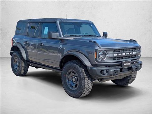 New 2025 Ford Bronco Big Bend w/ Black Diamond Package image 3
