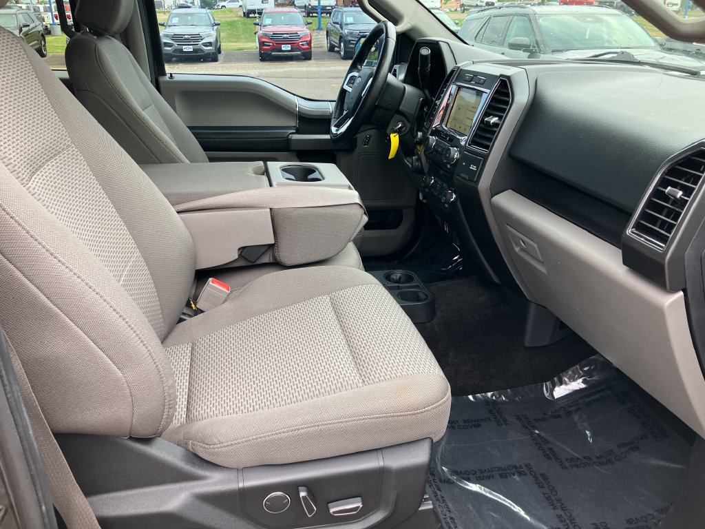 Used 2018 Ford F150 XLT w/ Equipment Group 302A Luxury AWD/4WD image 16