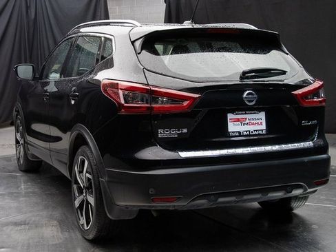 Used 2022 Nissan Rogue Sport SL w/ Premium Package image 10
