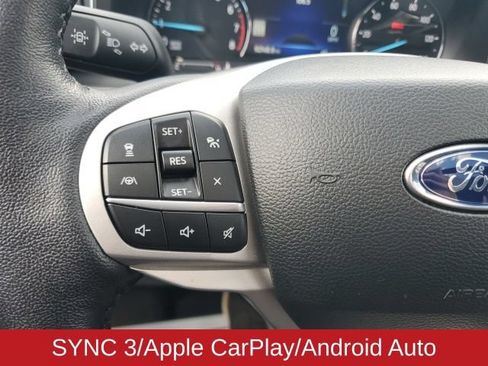 Used 2022 Ford Explorer XLT w/ Equipment Group 202A AWD/4WD image 45