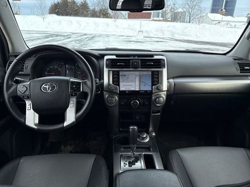 Used 2021 Toyota 4Runner SR5 Premium image 12