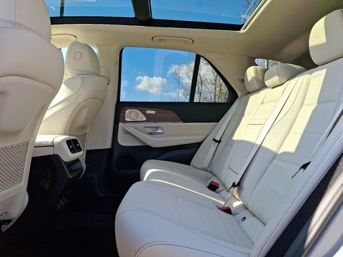 New 2026 Mercedes-Benz GLE 350 4MATIC image 6