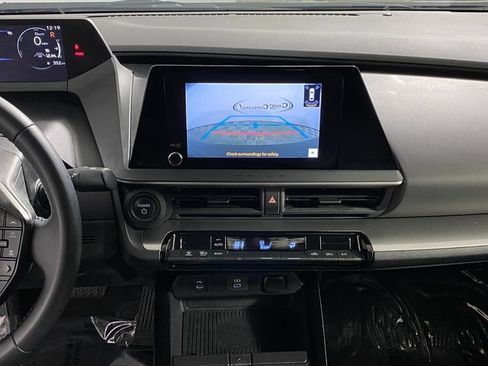 Used 2023 Toyota Prius LE image 15