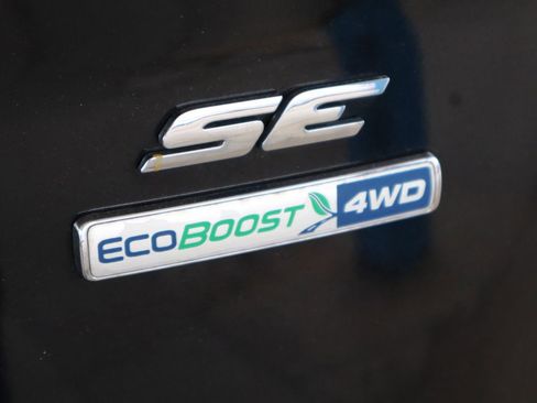 Used 2016 Ford Escape SE w/ SE Cold Weather Package image 52