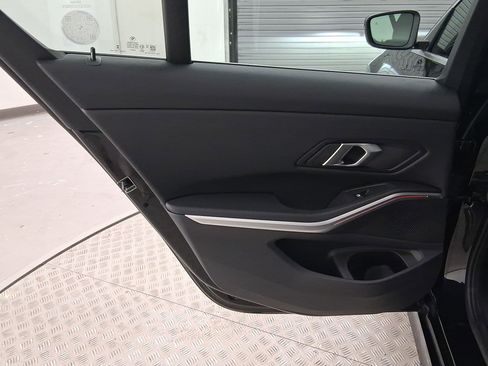 Certified 2025 BMW 330i Sedan image 20