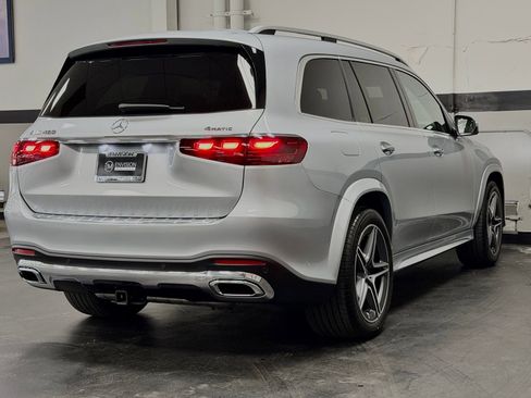 Used 2025 Mercedes-Benz GLS 450 4MATIC image 12