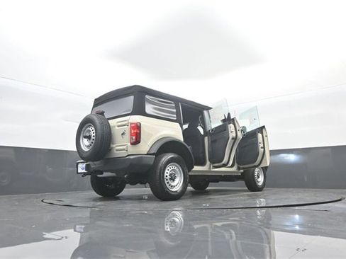 New 2025 Ford Bronco 4-Door image 38