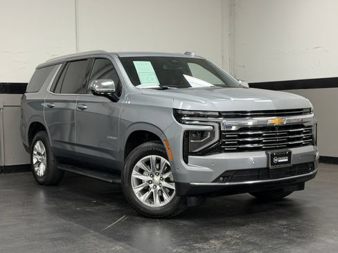 Used 2025 Chevrolet Tahoe Premier AWD/4WD image 2