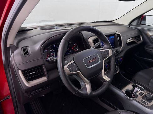 Used 2023 GMC Terrain Denali image 9