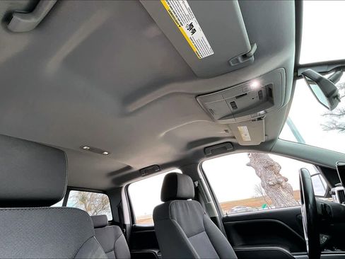 Used 2018 Chevrolet Silverado 1500 LT w/ Texas Edition image 13