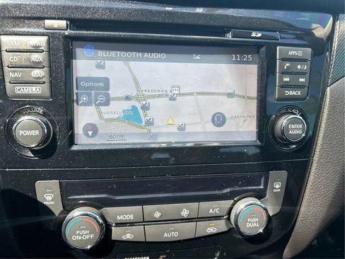 Used 2016 Nissan Rogue SL w/ SL Premium Package FWD image 57