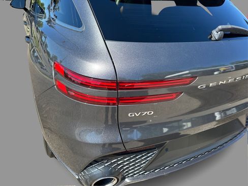 Used 2022 Genesis GV70 3.5T Sport w/ Sport Advanced Package AWD/4WD image 26