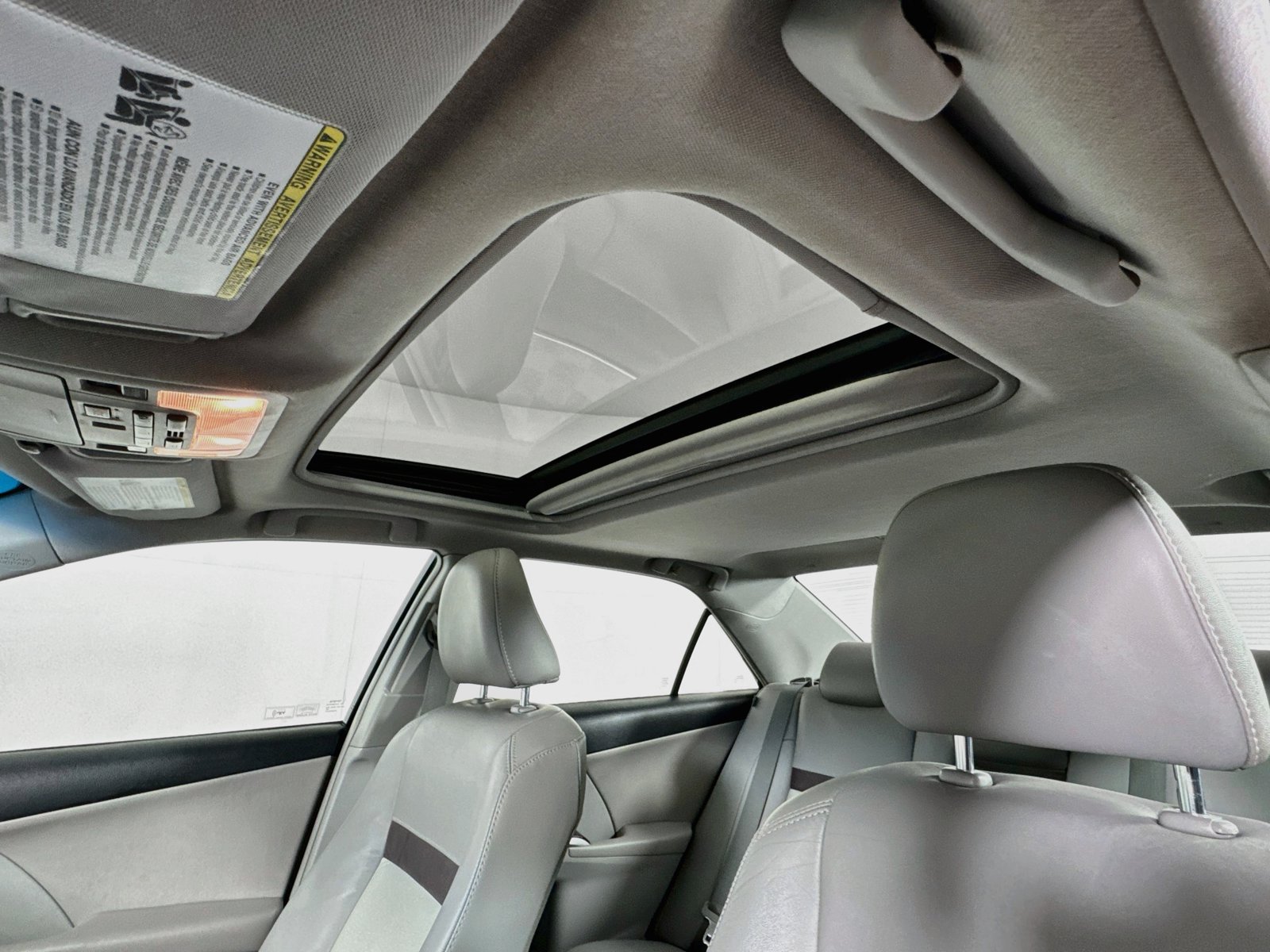 Used 2012 Toyota Camry XLE FWD image 18