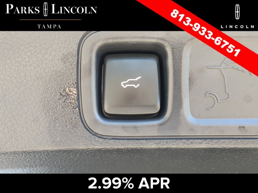 Certified 2024 Lincoln Navigator Reserve AWD/4WD image 9