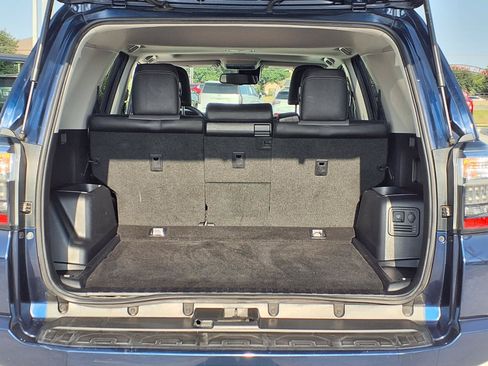 Used 2022 Toyota 4Runner SR5 Premium w/ Moonroof Package RWD image 28