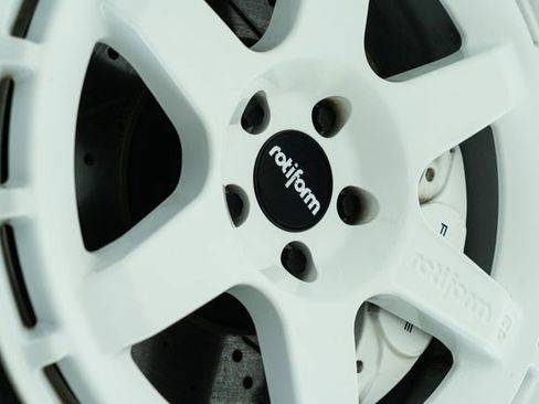 Used 2017 Volkswagen Golf R 4Motion w/ Many Upgrades image 22