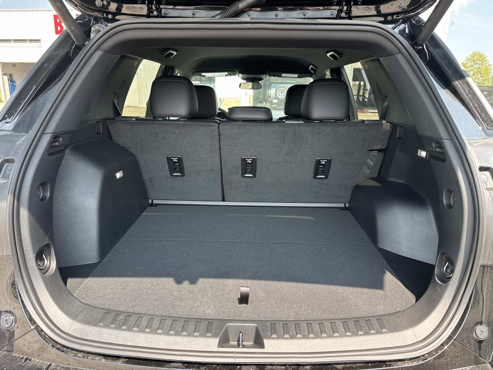New 2026 GMC Terrain AT4 w/ Convenience Package III AWD/4WD image 11