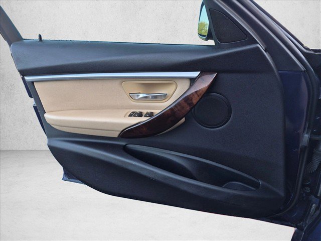 Used 2018 BMW 330i Sedan RWD image 13
