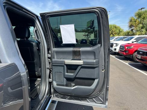 Used 2022 Ford F250 Lariat w/ Lariat Value Package image 45