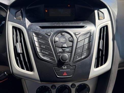 Used 2012 Ford Focus SE FWD image 23