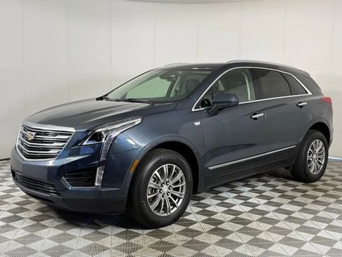 Used 2019 Cadillac XT5 Luxury FWD image 2
