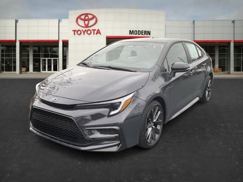 Certified 2025 Toyota Corolla SE image 1